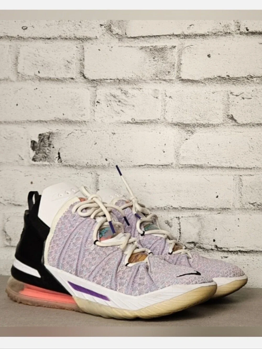 Nike LeBron Basketball Shoes Air Max Knit Sneakers Mens Size 10